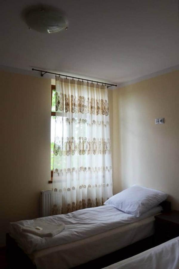 Pokoje Goscinne W Ratuszu Ogrodzieniec Buitenkant foto